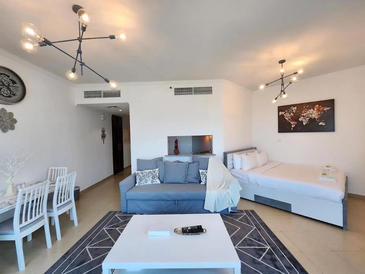 Apartament Bright & Valuable, Close To Metro Station Dubaj
